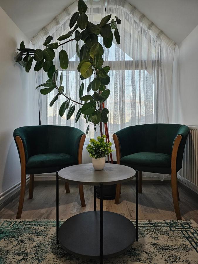 Perfect Villa פלוייסטי מראה חיצוני תמונה